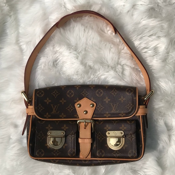 Louis Vuitton Handbags - Louis Vuitton Hudson Bag